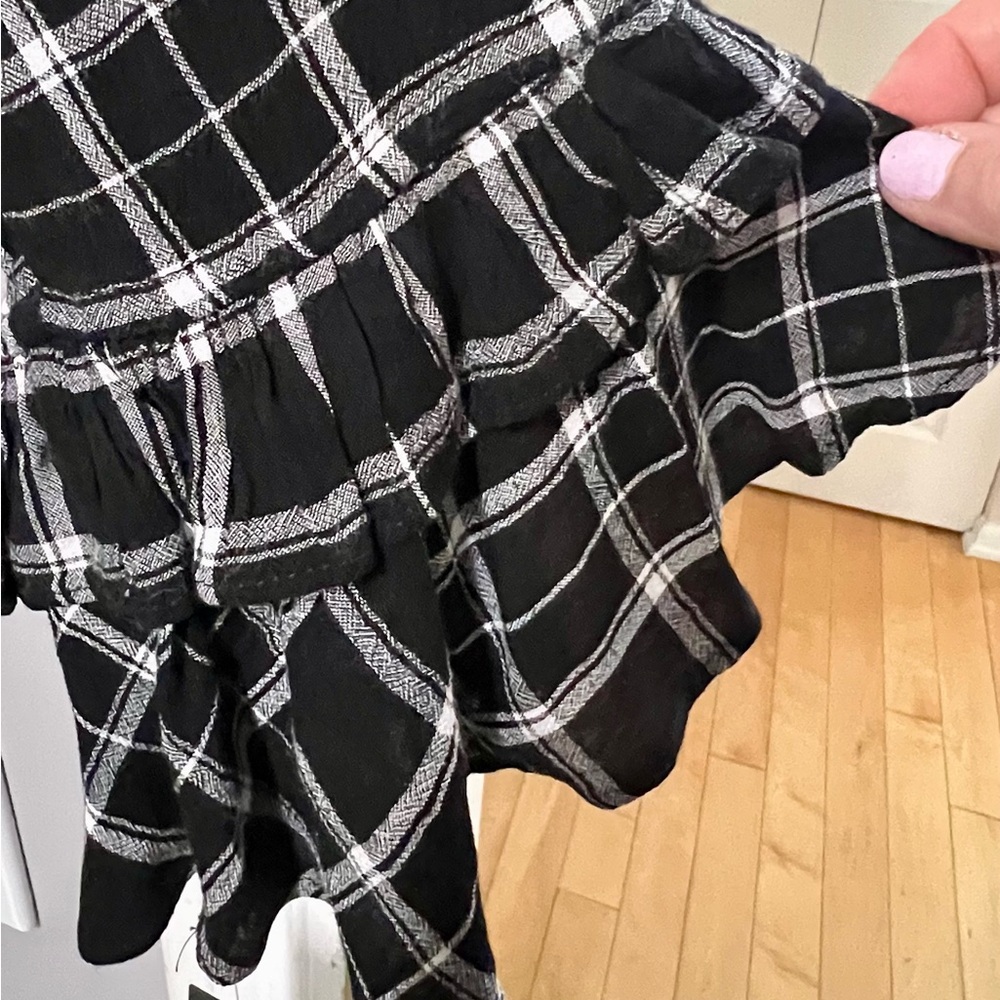 INC. XL Ruffle black & white plaid snap top NWT - Picture 14 of 14